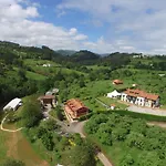 La Casona De La Roza *