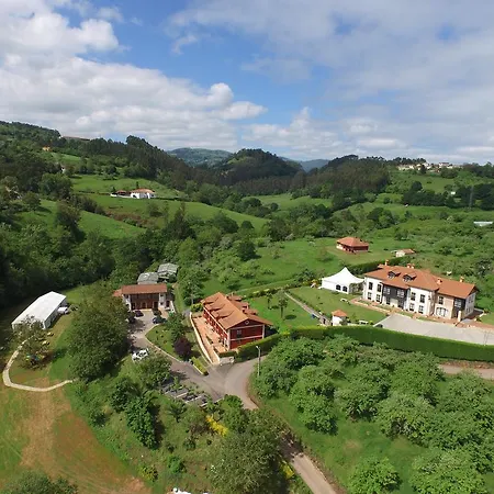 La Casona De La Roza *