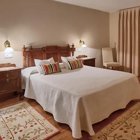 아파트 La Casona De La Roza *
