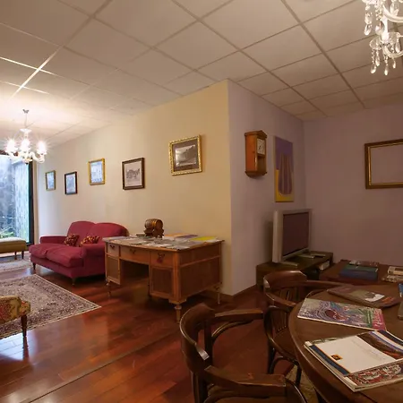 La Casona De La Roza