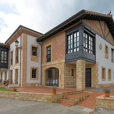 La Casona De La Roza * Valbucar
