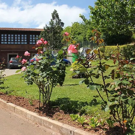 La Casona De La Roza 아파트 Valbucar